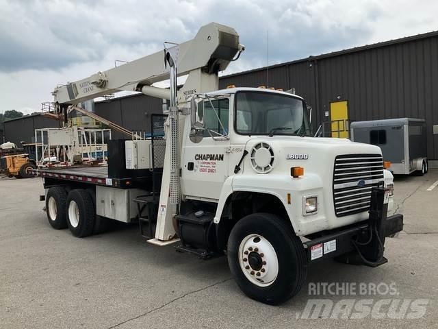 Ford L8000 Autre camion