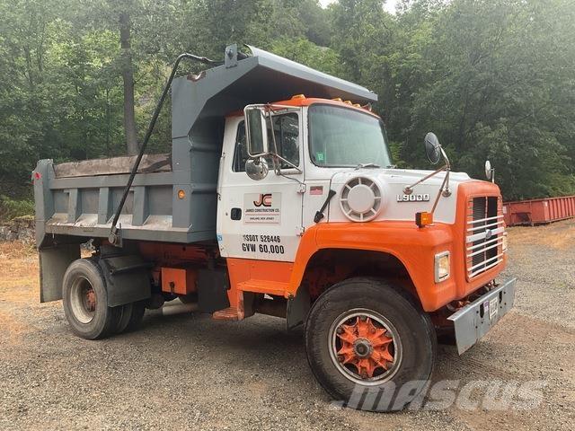 Ford L9000 Camion benne