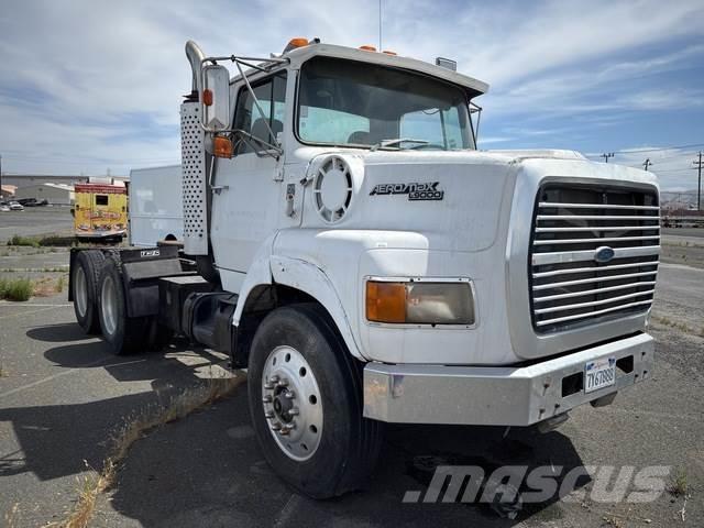 Ford L9000 Tracteur routier