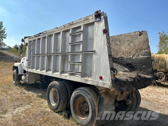 Ford L9000 Camion benne