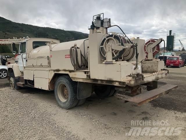 Ford LN8000 Motrici cisterna