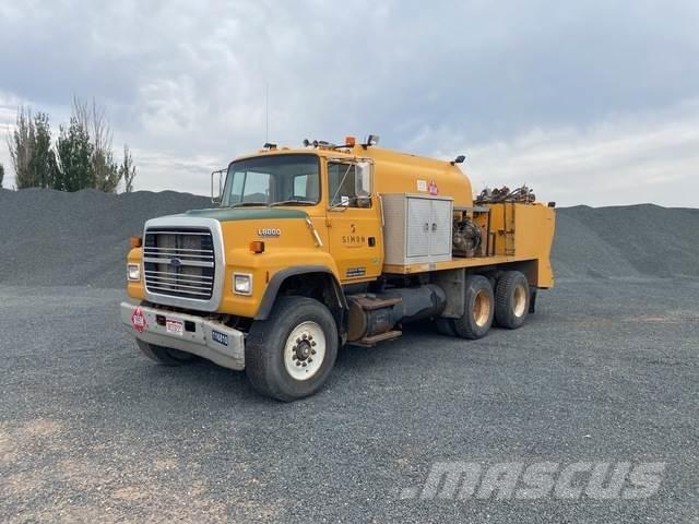 Ford LNT8000 Motrici cisterna