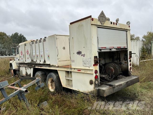 Ford LNT9000 Motrici cisterna