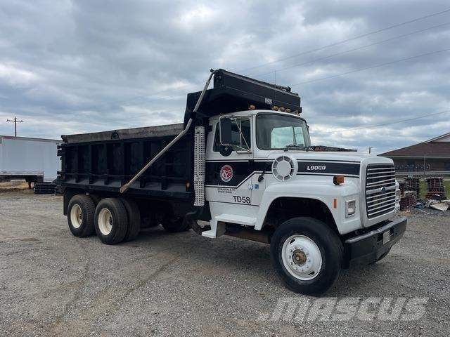 Ford LT9000 Camion benne