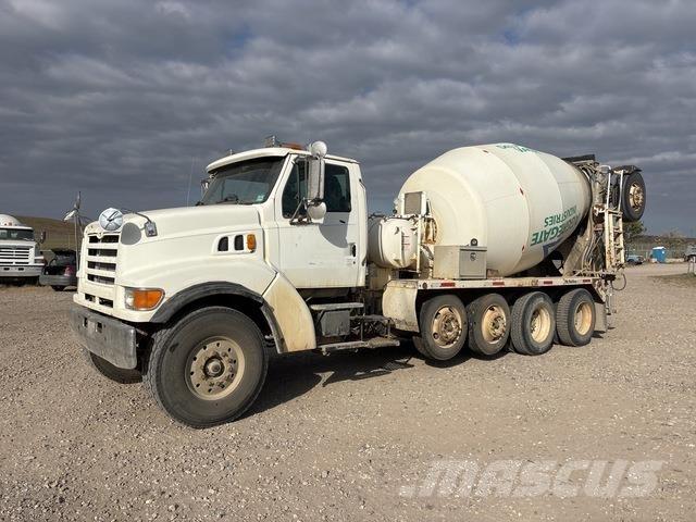 Ford LT9511 Autre camion