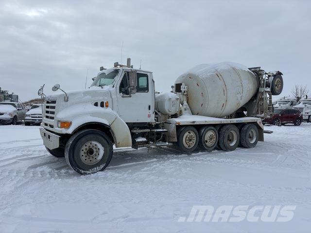 Ford LT9511 Autre camion