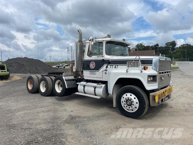 Ford LTL9000 Tracteur routier