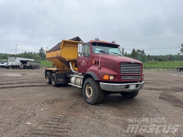 Ford LTS 9000 Chasse neige