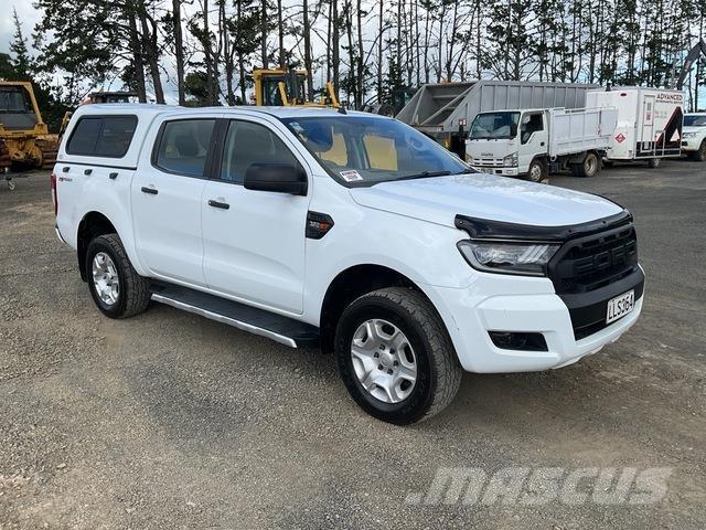 Ford Ranger XL Utilitaire benne