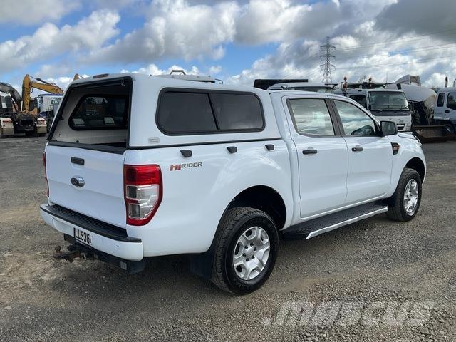 Ford Ranger XL Utilitaire benne