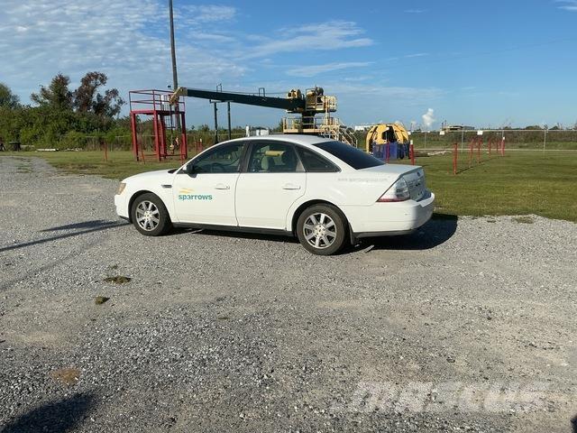 Ford Taurus Voiture