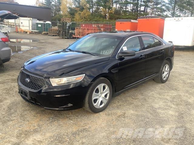 Ford Taurus Voiture