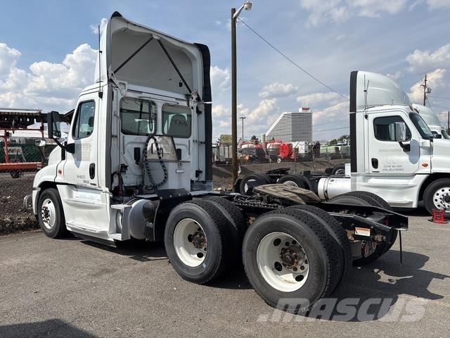 Freightliner  Tracteur routier