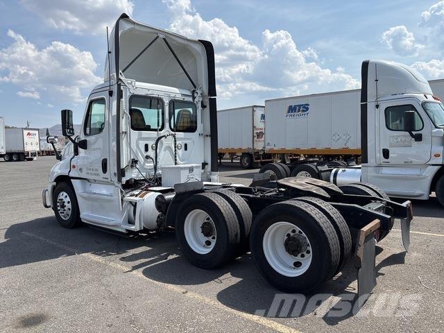 Freightliner  Tracteur routier
