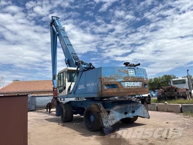 Fuchs MHL360 Pelle à déchets