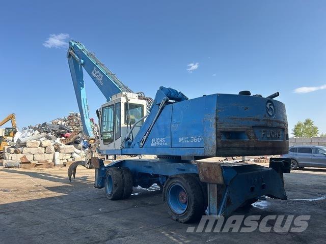 Fuchs MHL360 Pelle à déchets