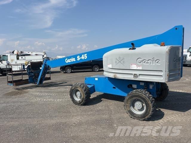 Genie S-45 Construction - Autres