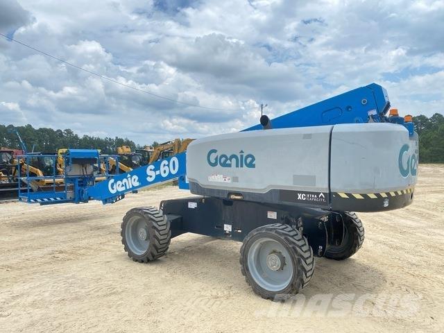 Genie S-60XC Nacelles télescopiques