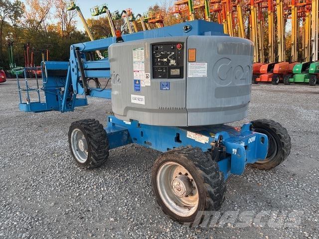 Genie Z45/25J Nacelles articulées