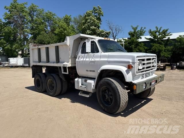 GMC  Camion benne