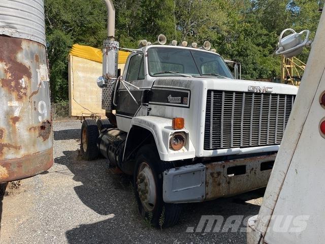 GMC Brigadier Camions et véhicules municipaux