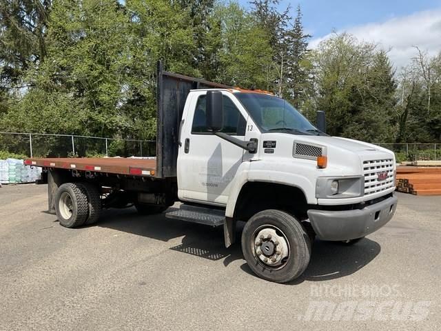 GMC C5500 Camion plateau