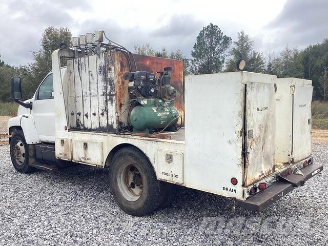 GMC C6500 Motrici cisterna