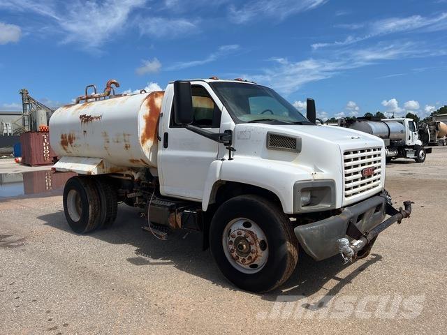 GMC C7500 Camion citerne à eau