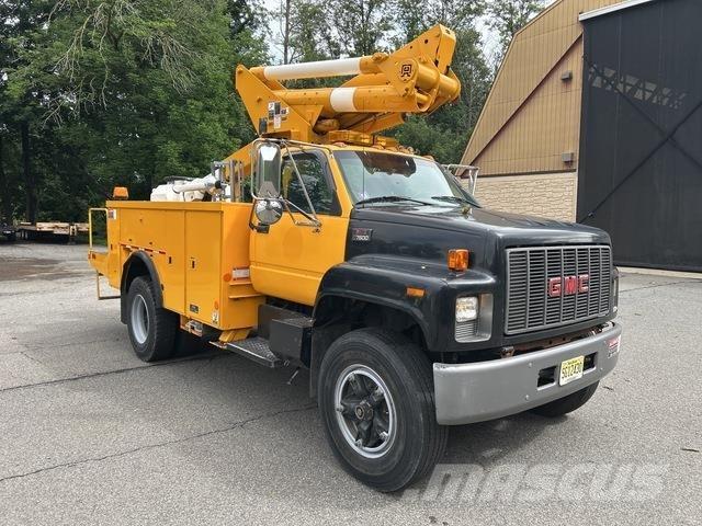 GMC C7500 Camion nacelle