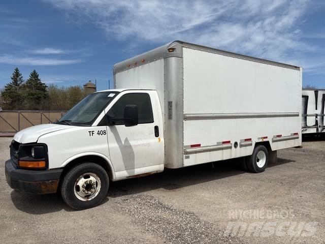GMC Savana Camion Fourgon