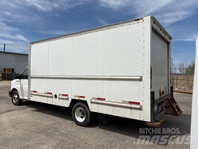 GMC Savana Camion Fourgon
