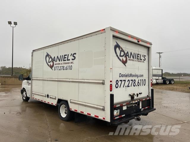 GMC Savana Camion Fourgon