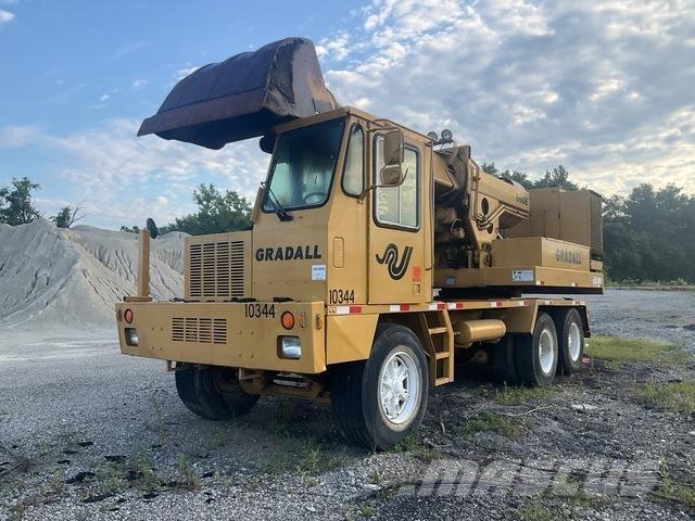 Gradall G660E Pelle sur pneus
