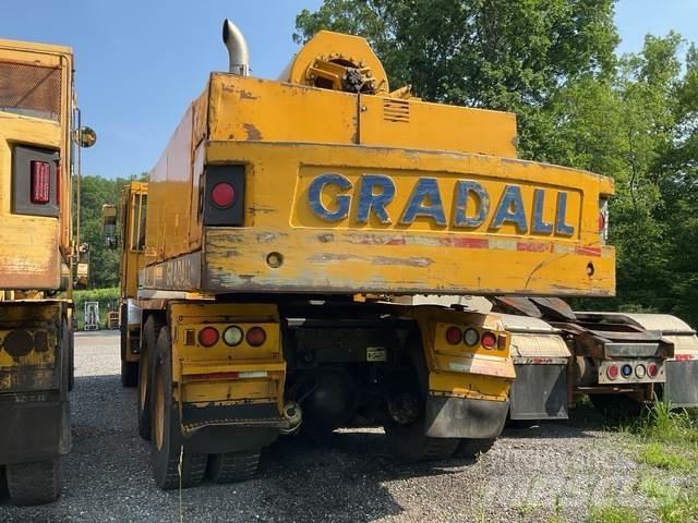 Gradall :other Pelle sur pneus