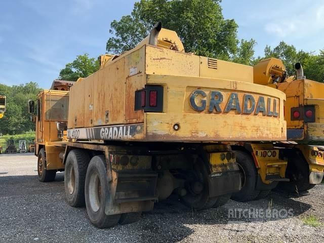 Gradall XL4100 Pelle sur pneus