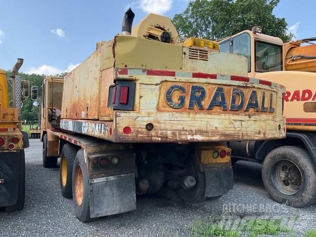 Gradall XL4100 Pelle sur pneus