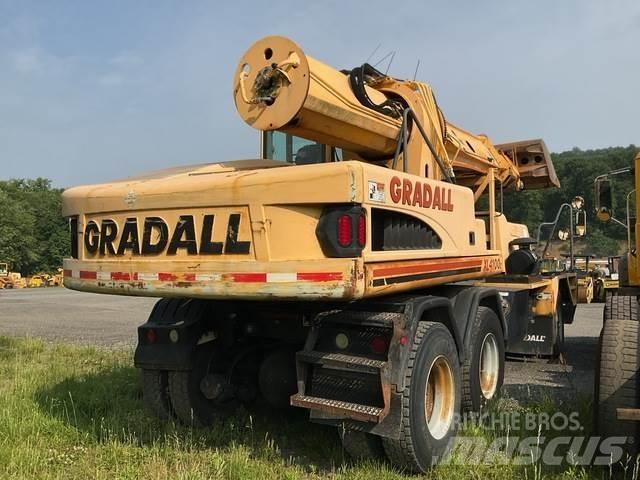 Gradall XL4100 Pelle sur pneus