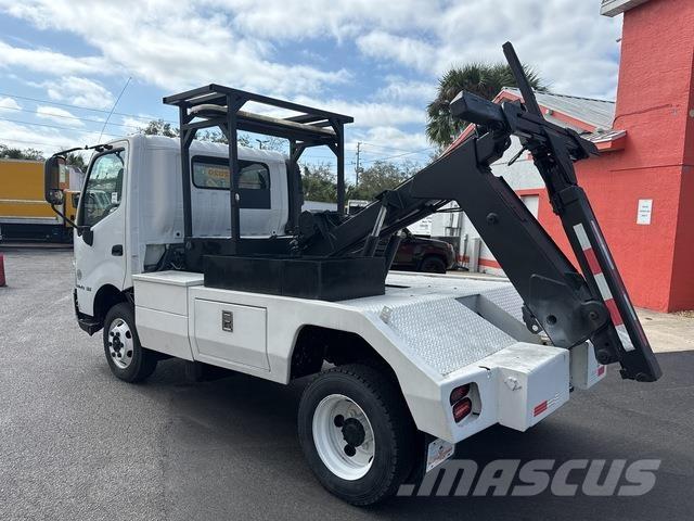 Hino 155 Camion dépannage