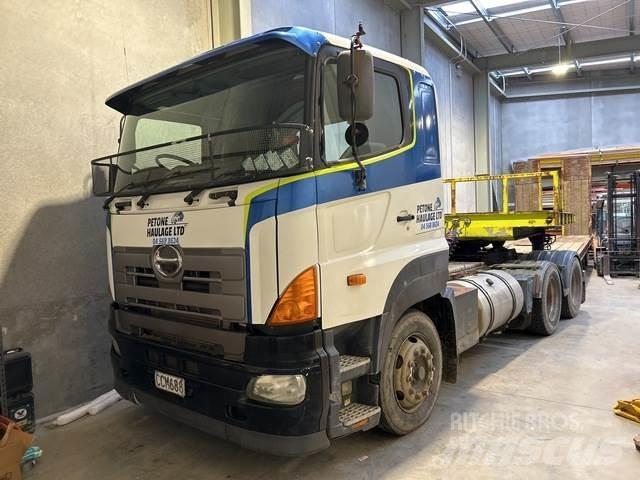 Hino 1ELPG-WPN Tracteur routier