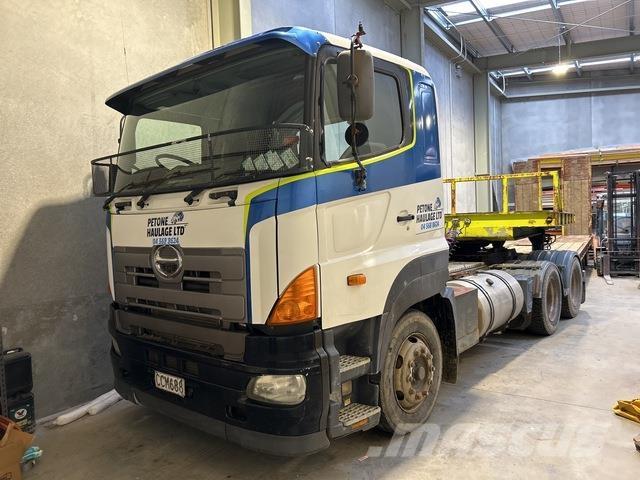Hino 1ELPG-WPN Tracteur routier