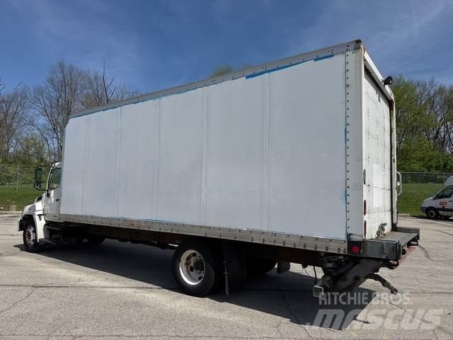 Hino 238 Camion Fourgon