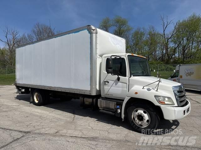 Hino 238 Camion Fourgon