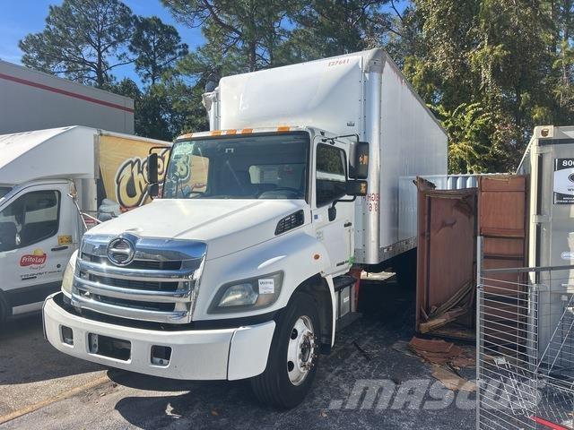 Hino 238 Camion Fourgon