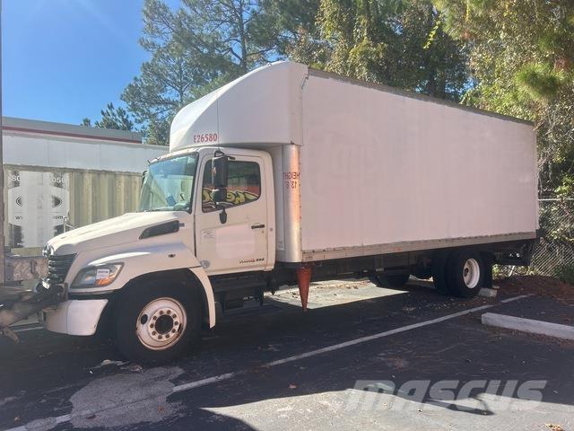Hino 238 Camion Fourgon