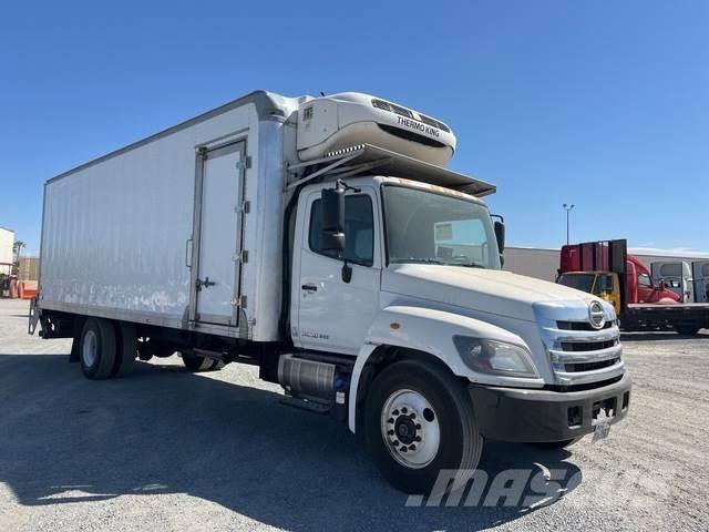 Hino 268 Camion frigorifique