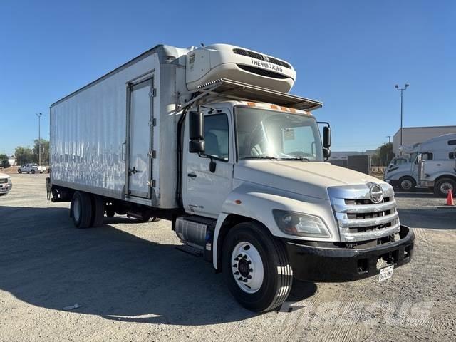 Hino 268 Camion frigorifique