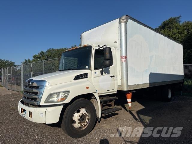 Hino 268 Camion Fourgon