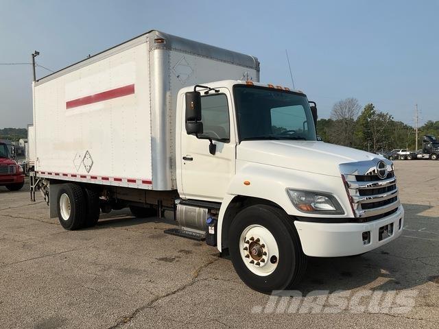 Hino 268 Camion Fourgon
