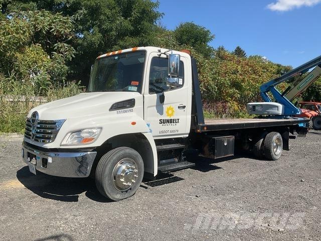 Hino 268 Camion dépannage