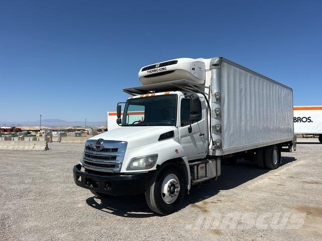 Hino 268 Camion frigorifique
